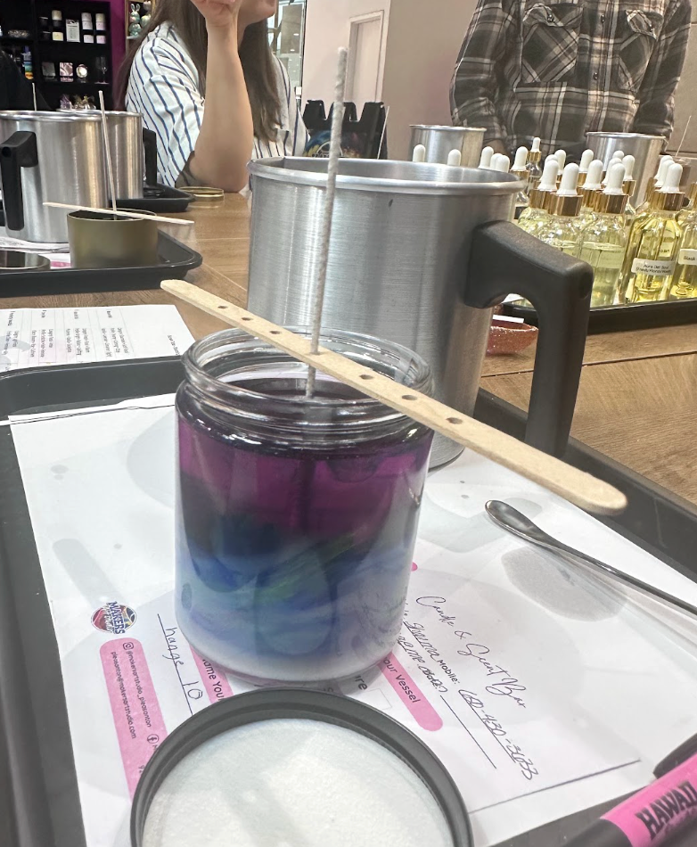 Custom poured candle at Dad's Candle Bar Father's Day workshop in Pleasanton